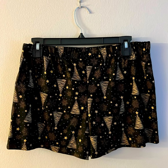 PJ’s * Trees and Stars * 2pc Pajama Top & Shorts Set * size M * Black & Gold * - Picture 6 of 11